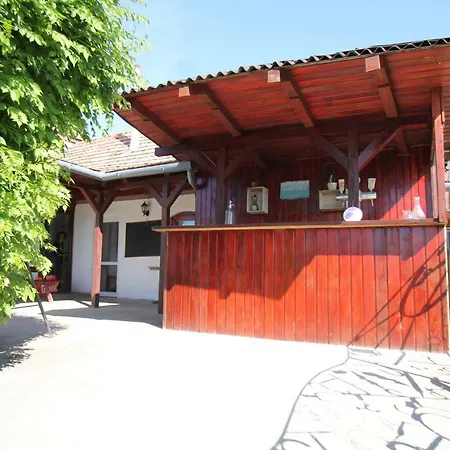 House And Breakfast 3 Polány